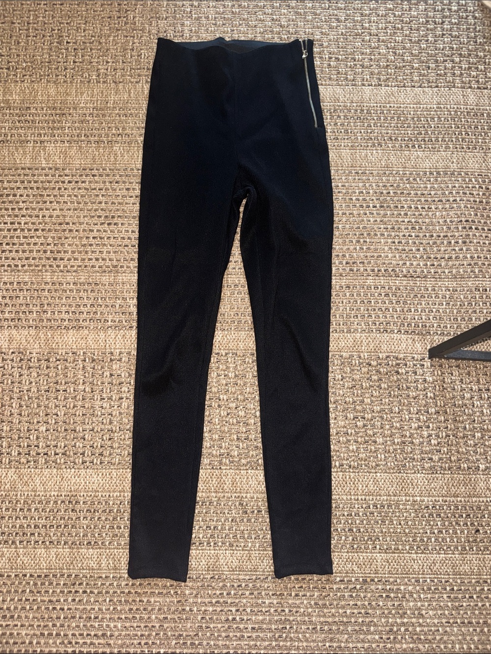 Zara Black Stretch Textured Leggings with Side Zip